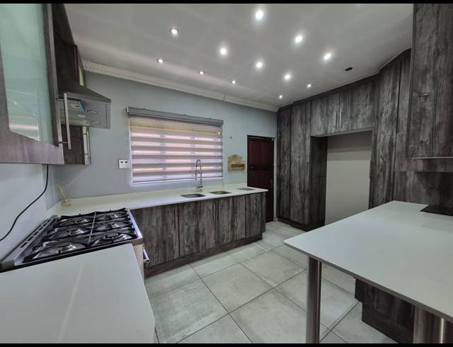 3 BEDROOM HOUSE FOR SALE IN COMET